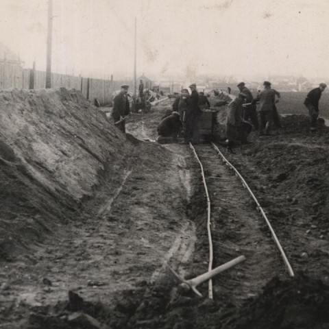 Powiększ obraz: Budowa drogi w Radomiu w okresie międzywojennym - 6