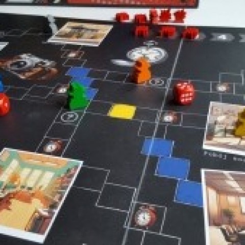 Powiększ obraz: rozłożona gra planszowa James Archiwista